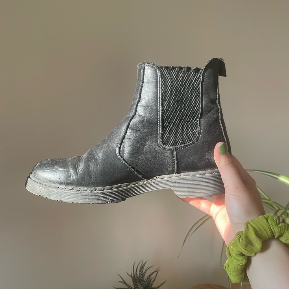 Vintage black chelsea boots size 8